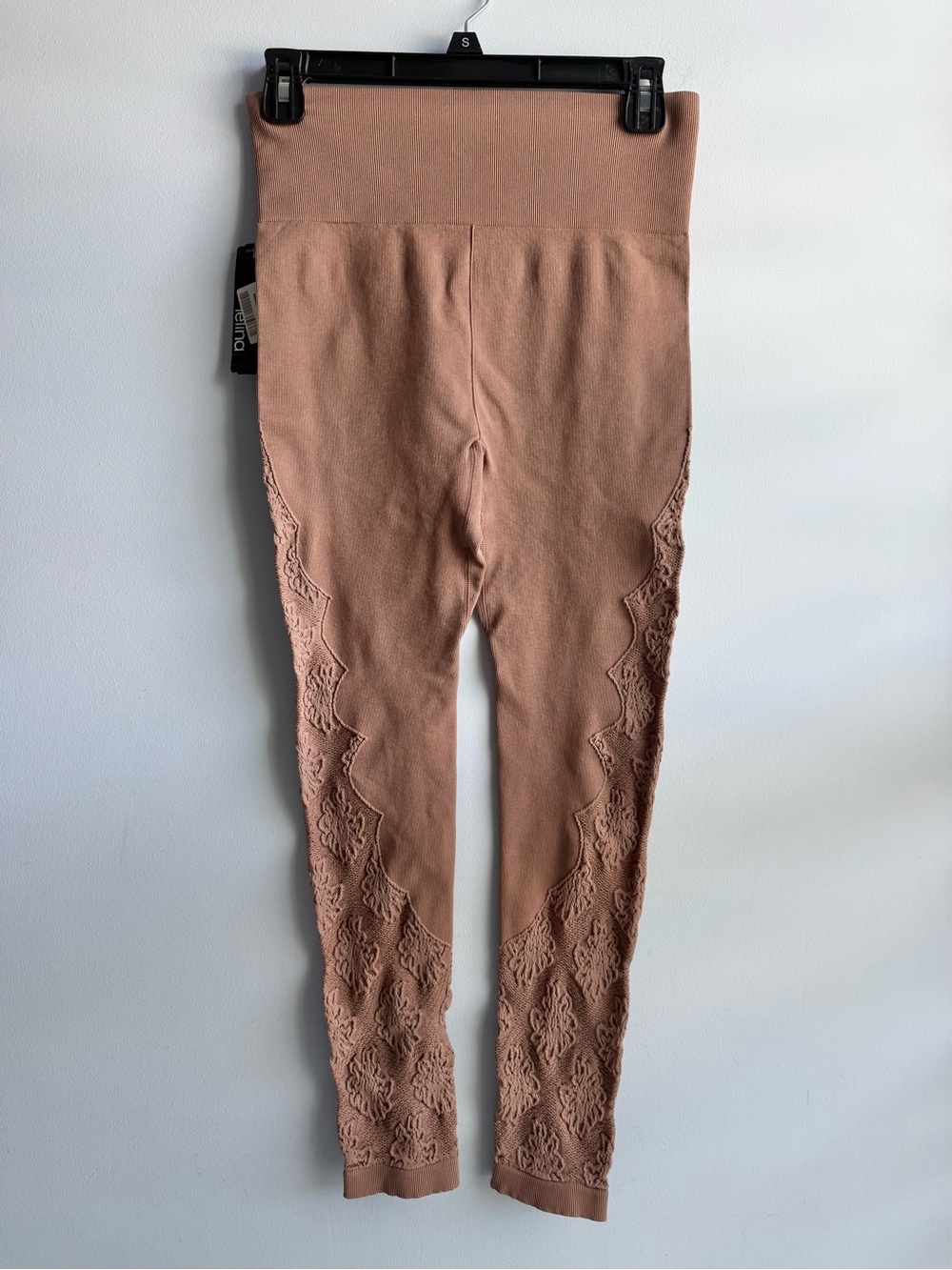 Felina Women's Tan Seychelle Rosette Seamless Leggings Size Small